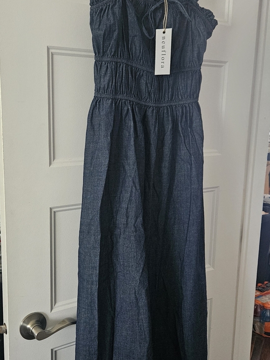 Neuflora Dresses & Skirts - Neuflora Windsor Dress Size L